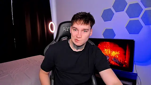 Chris Tyson online show from 22, 12, 2025