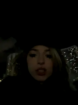 Snapshot of LoraaDoll chatting on 15, 11, 2025 LoraaDoll online show from 15, 11, 2025