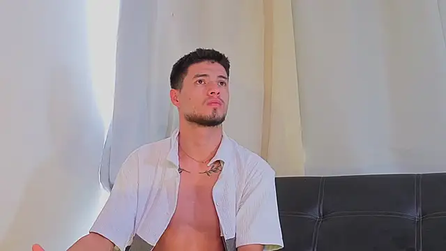 EdwardRoss  online show from 8, 4, 2026