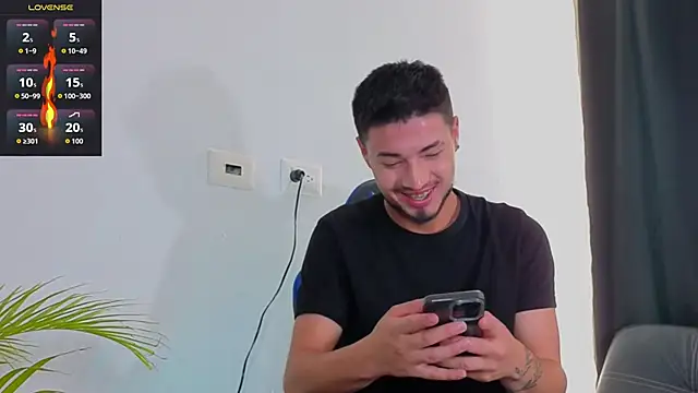 EdwardRoss  online show from 25, 11, 2025