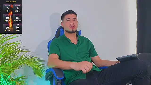 EdwardRoss  online show from 14, 10, 2025