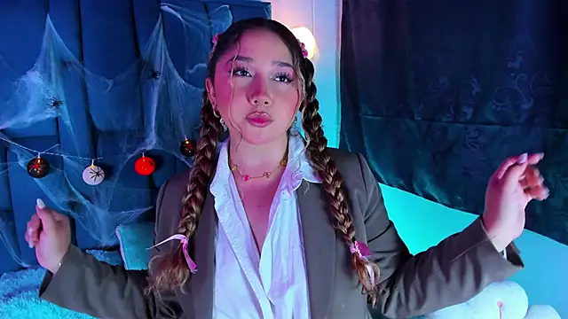 Snapshot of Cherryyquen chatting on 10, 10, 2025 Cherryyquen online show from 10, 10, 2025