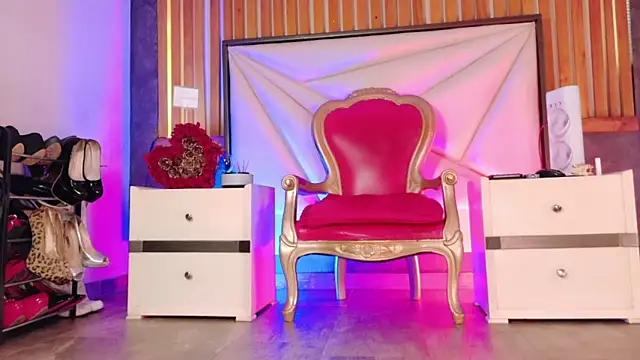 LilyyBigAss online show from 21, 4, 2026