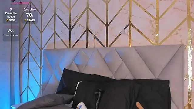 Arianabromw online show from 4, 3, 2025