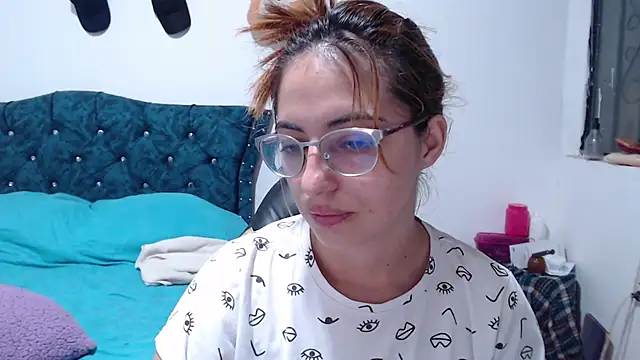 Snapshot of Kate_lorens9 chatting on 16, 7, 2026 Kate lorens9 online show from 16, 7, 2026