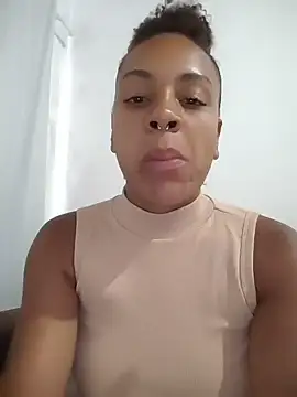 Julia Pretinha online show from 12, 1, 2026