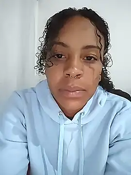 Julia Pretinha online show from 7, 1, 2026