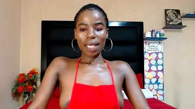 Snapshot of LongPussyLipsxx chatting on 25, 2, 2025 LongPussyLipsxx online show from 25, 2, 2025