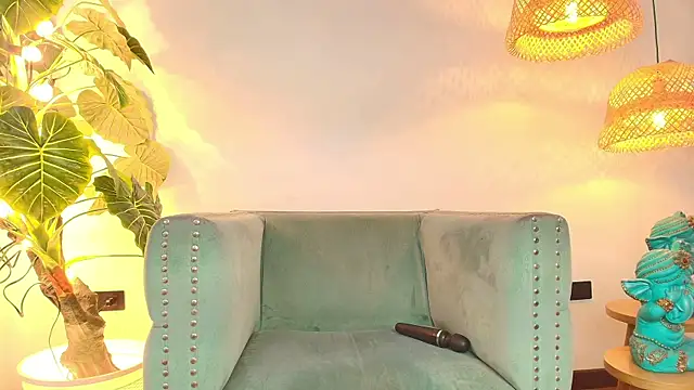 Fluffy Bubble21 online show from 20, 12, 2025