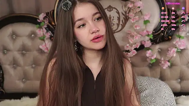 AmiLewis online show from 7, 4, 2026