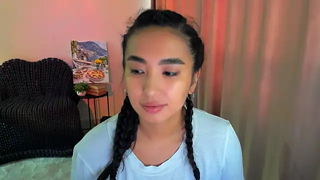 worldofkim online show from 12, 3, 2025