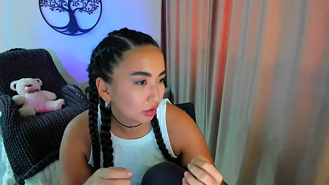 worldofkim online show from 9, 11, 2025