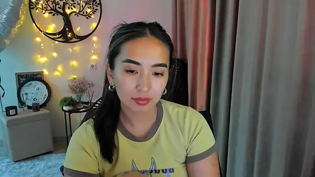 worldofkim online show from 18, 5, 2026