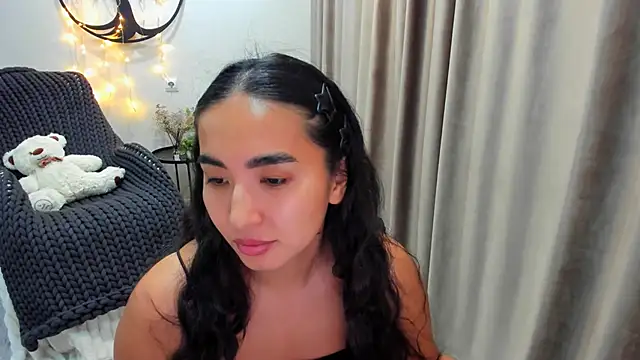 worldofkim online show from 30, 11, 2025