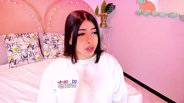 Miia Thompsonn online show from 5, 12, 2025