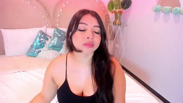 Miia Thompsonn online show from 8, 10, 2025