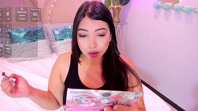 Miia Thompsonn online show from 6, 11, 2025