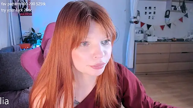 Snapshot of lil_lia chatting on 19, 5, 2026 lil lia online show from 19, 5, 2026