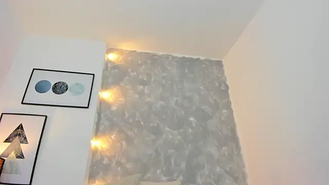 yesica collins01 online show from 11, 12, 2024