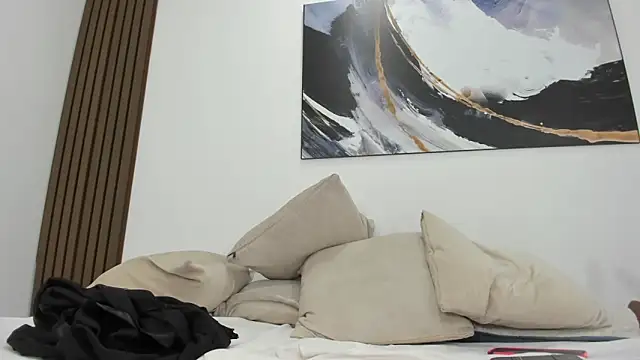 yesica collins01 online show from 10, 12, 2024