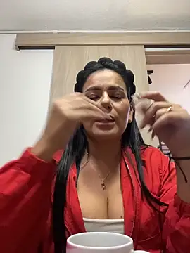 Miah gomez  online show from 14, 11, 2025