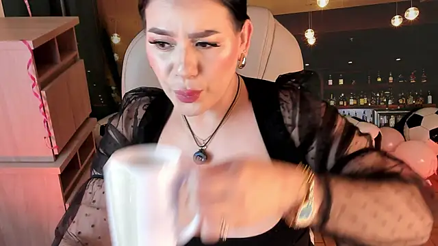 Miah gomez  online show from 24, 6, 2026
