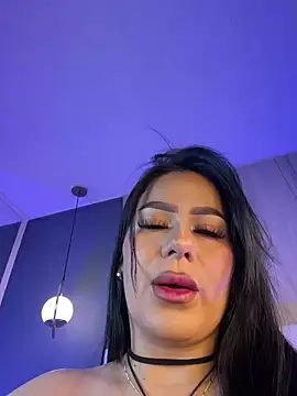 Miah gomez  online show from 15, 11, 2025