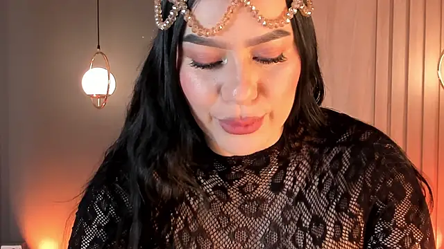 Miah gomez  online show from 4, 6, 2026