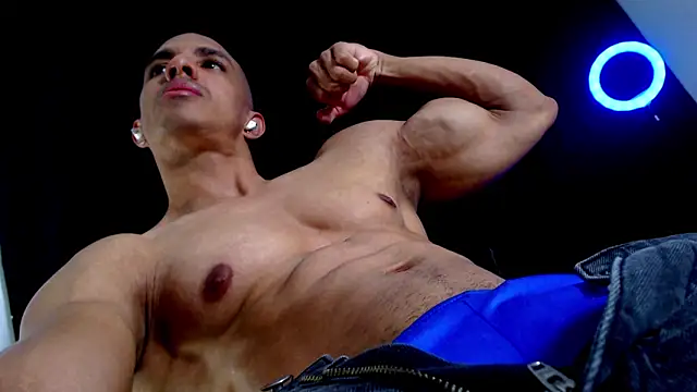 Antonywebb94 online show from 22, 10, 2025