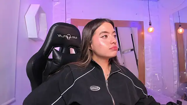 Snapshot of ary_cooper_ chatting on 20, 11, 2025 ary cooper online show from 20, 11, 2025