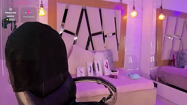 Snapshot of ary_cooper_ chatting on 10, 3, 2025 ary cooper online show from 10, 3, 2025