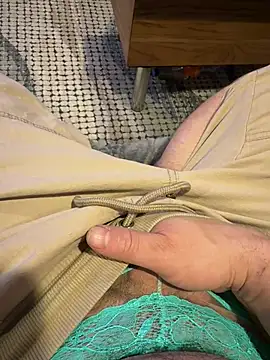 Kissoks1xh online show from 14, 4, 2026