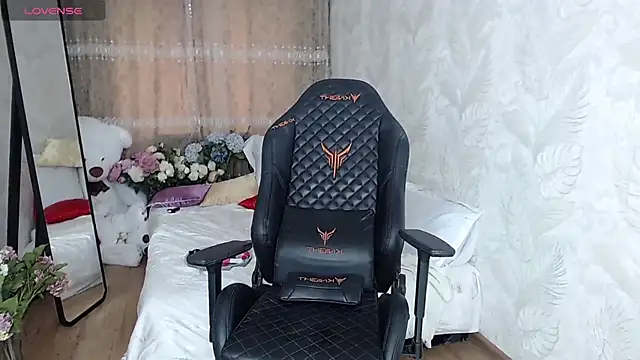 AdrianaSea online show from 14, 11, 2025