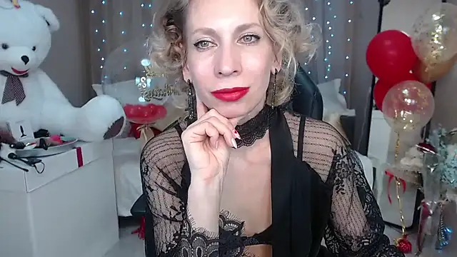 AdrianaSea online show from 5, 2, 2025