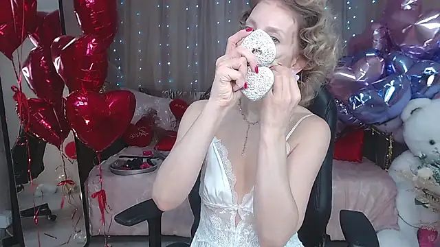 AdrianaSea online show from 1, 3, 2025