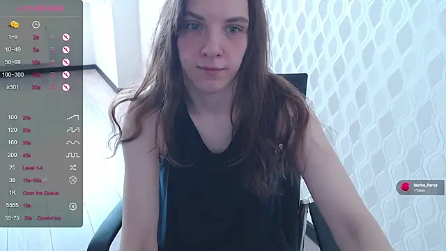 LisaHeart online show from 15, 2, 2025