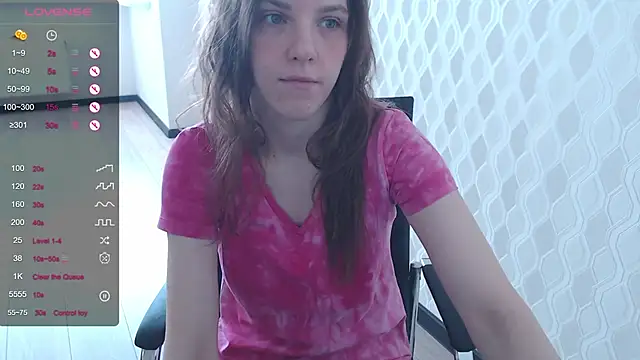 LisaHeart online show from 3, 3, 2025