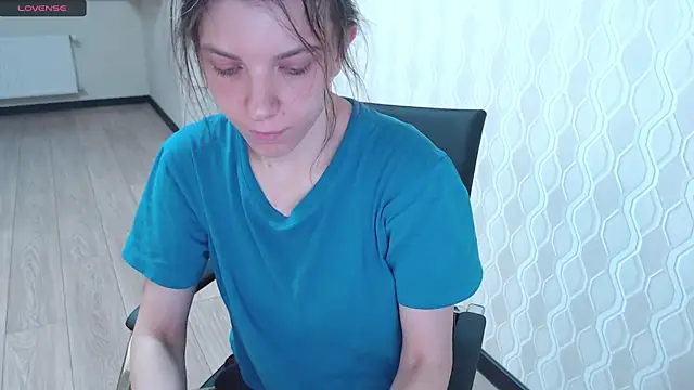 LisaHeart online show from 15, 3, 2025