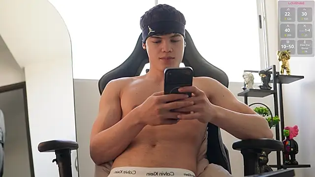 Max cortes1 online show from 21, 10, 2025