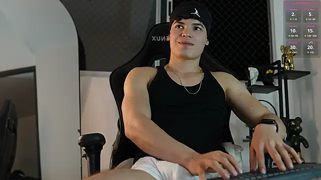 Snapshot of Max_cortes1 chatting on 16, 9, 2025 Max cortes1 online show from 16, 9, 2025