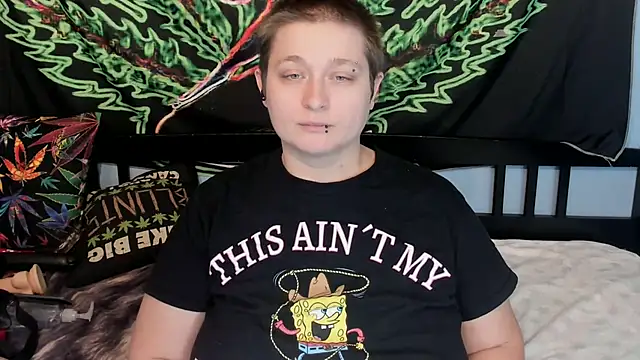 Snapshot of Chloenightmare chatting on 29, 10, 2025 Chloenightmare online show from 29, 10, 2025