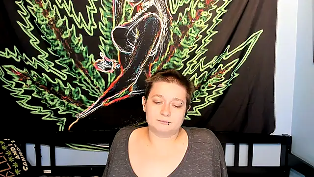 Snapshot of Chloenightmare chatting on 3, 11, 2025 Chloenightmare online show from 3, 11, 2025