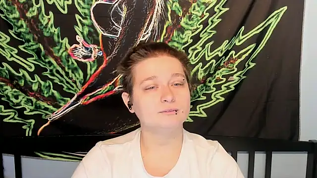 Snapshot of Chloenightmare chatting on 5, 11, 2025 Chloenightmare online show from 5, 11, 2025