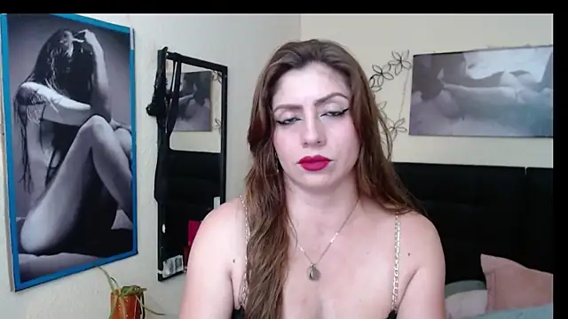 AnthonelaBella online show from 8, 4, 2026