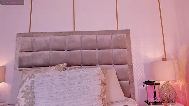 SamanthaClay online show from 3, 10, 2025