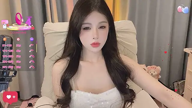Snapshot of 7-Love chatting on 6, 5, 2026 7-Love online show from 6, 5, 2026