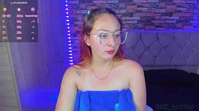 Snapshot of April_sommer1 chatting on 5, 3, 2025 April sommer1 online show from 5, 3, 2025