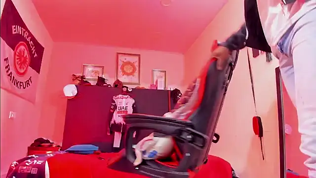 AlejoKhalifa  online show from 15, 2, 2026