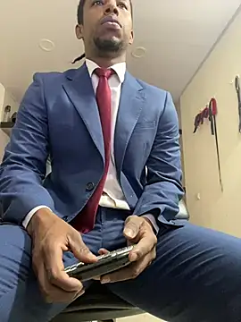 Snapshot of AlejoKhalifa_ chatting on 12, 7, 2026 AlejoKhalifa online show from 12, 7, 2026