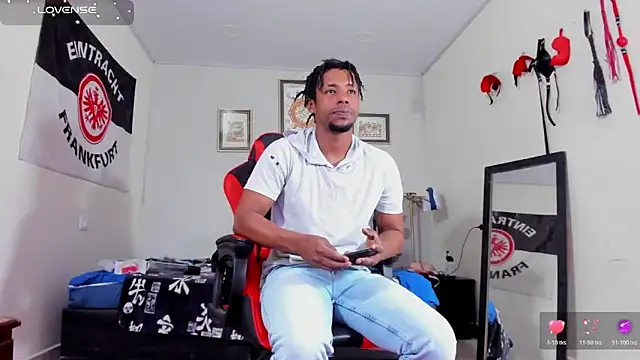 AlejoKhalifa  online show from 22, 11, 2025